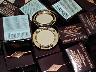Charlotte Tilbury Airbrush Flawless Finish Setting Powder MINI