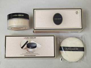 Laura Mercier Indulgent Icons Ultra-Blur Translucent Loose Setting Powder + Puff